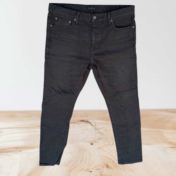 UNIQLO Selvedge Black Jeans Mens Size 36x34 Slim Straight Goth Steampunk - Picture 1 of 6